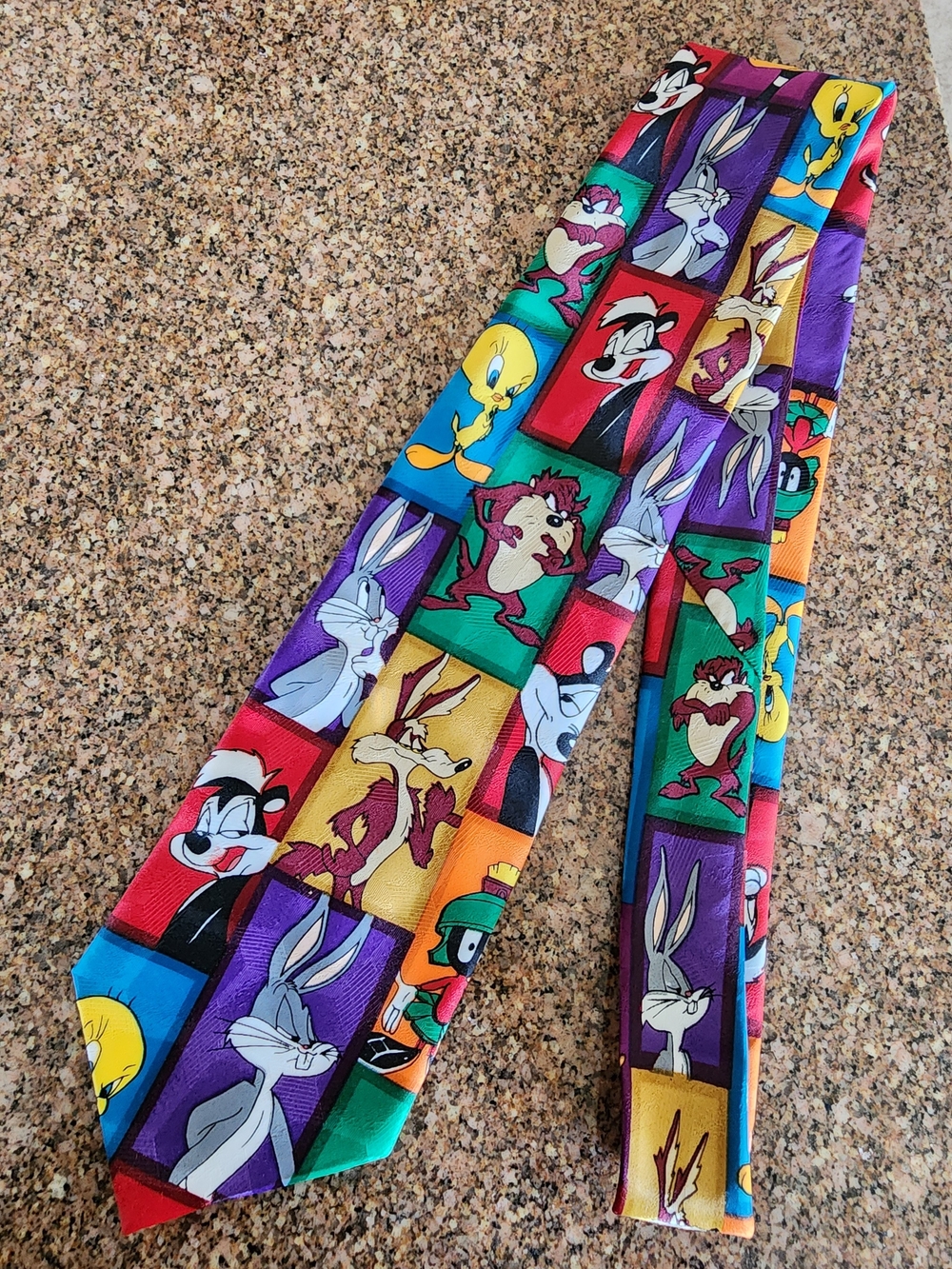 VIntage Warner Bros. Looney Tunes Tie.